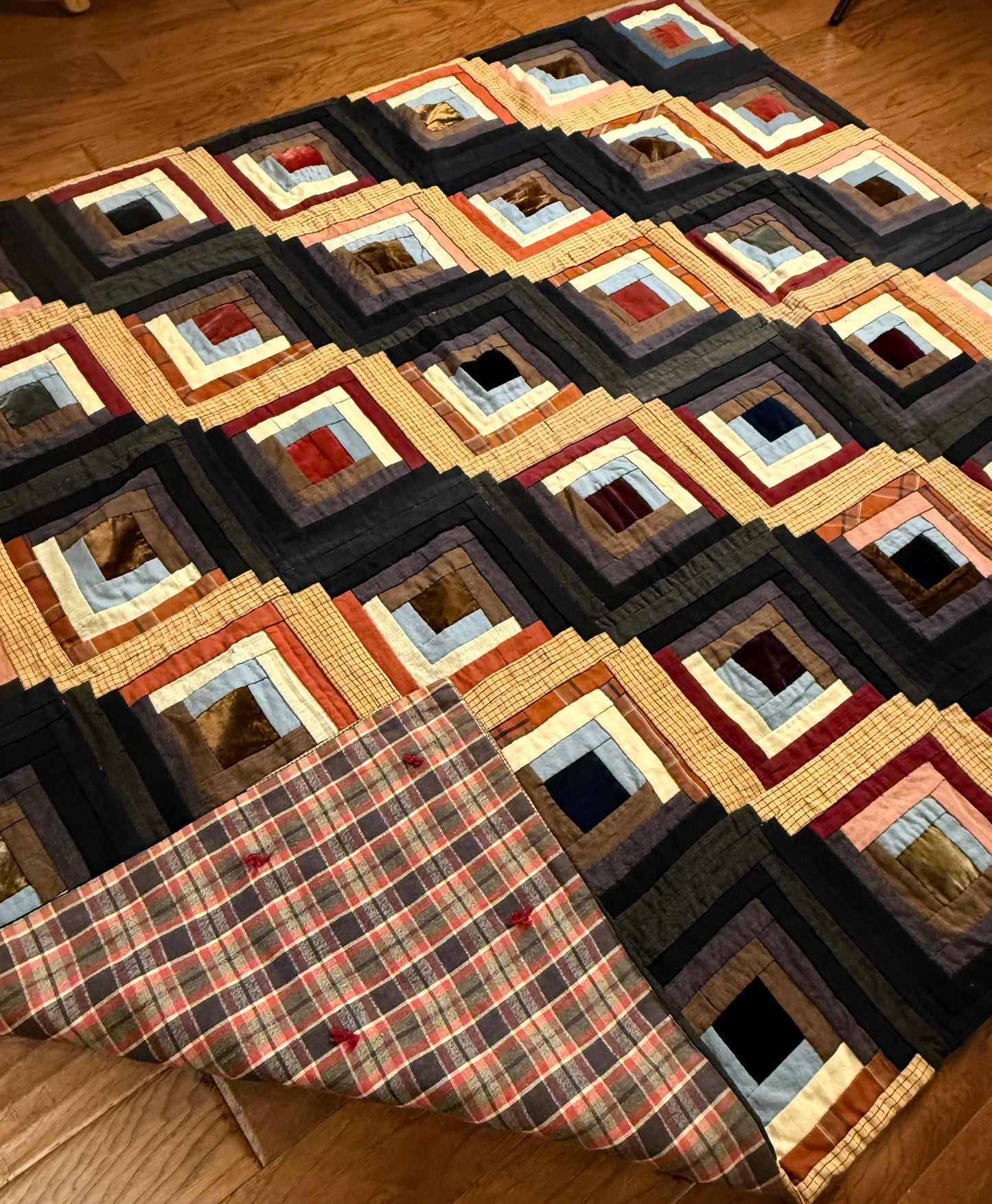 Log Cabin Streak of Lightening Quilt