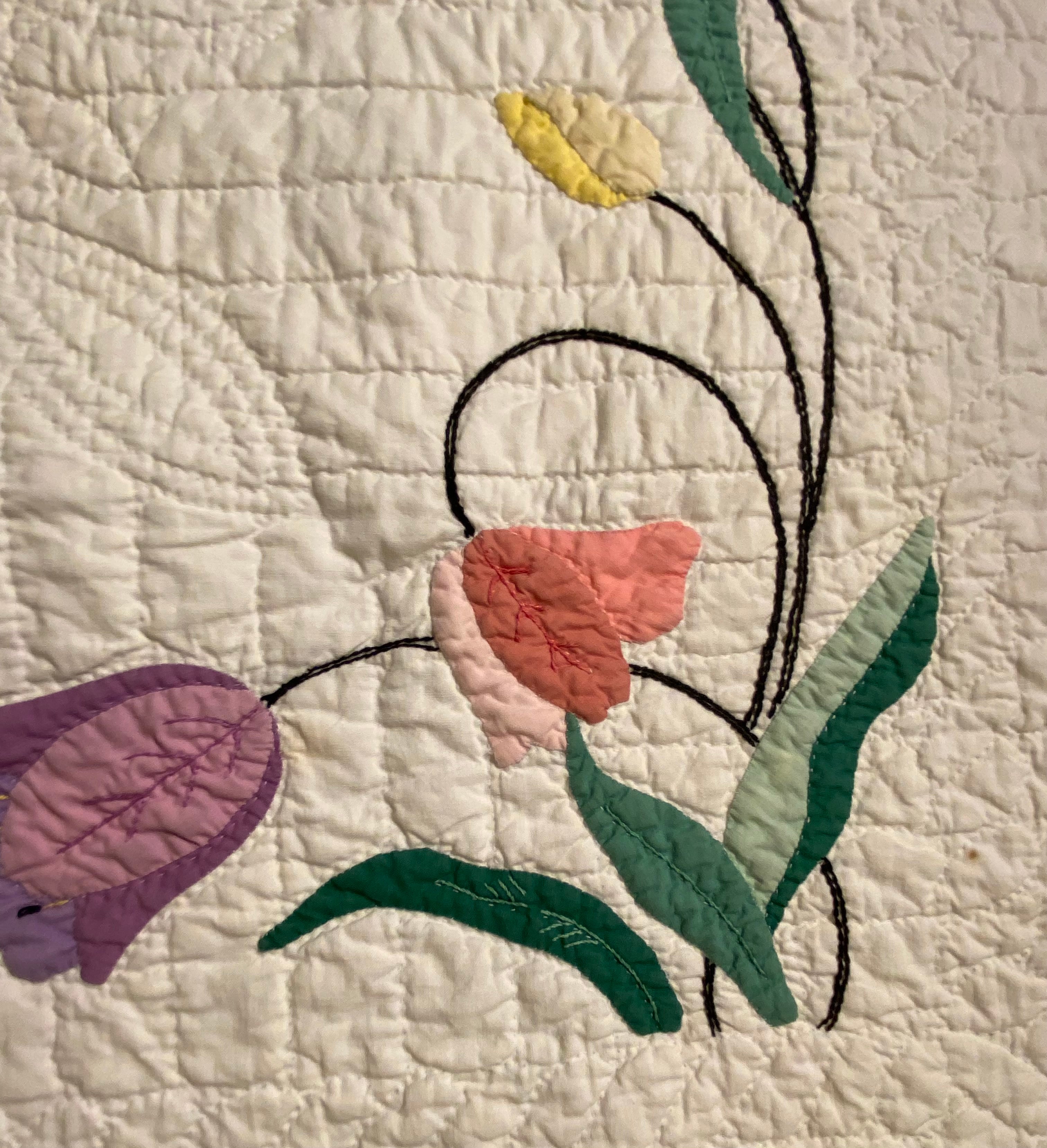 Beautiful Vintage Flower deals Appliqué Hand Quilted Colorful Quilt