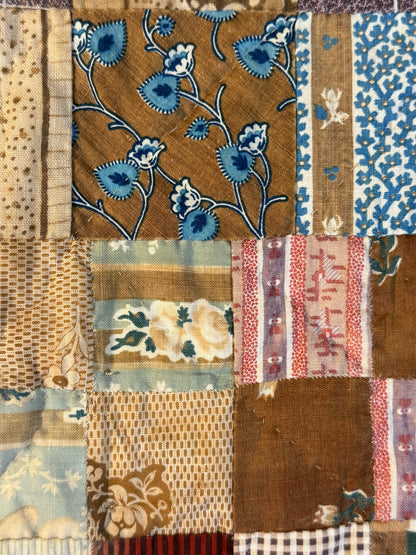 Scrappy Medallion Patchwork Fabrics Crib Quilt