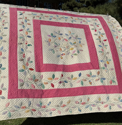 Autumn Leaves Appliqué Quilt