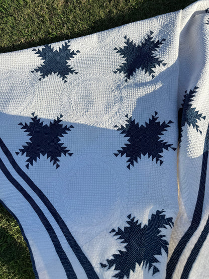 Exquisite Indigo Feathered Stars Quilt