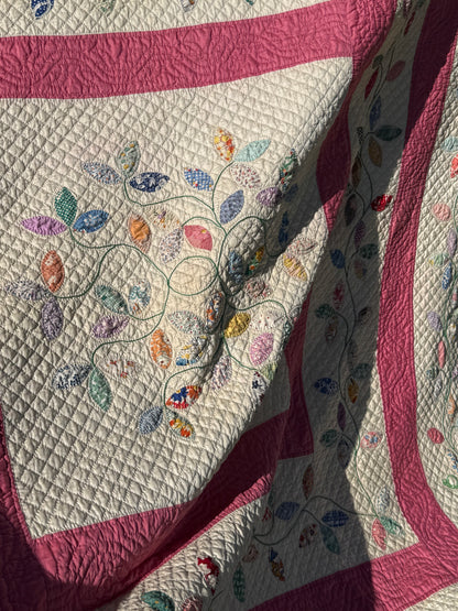 Autumn Leaves Appliqué Quilt