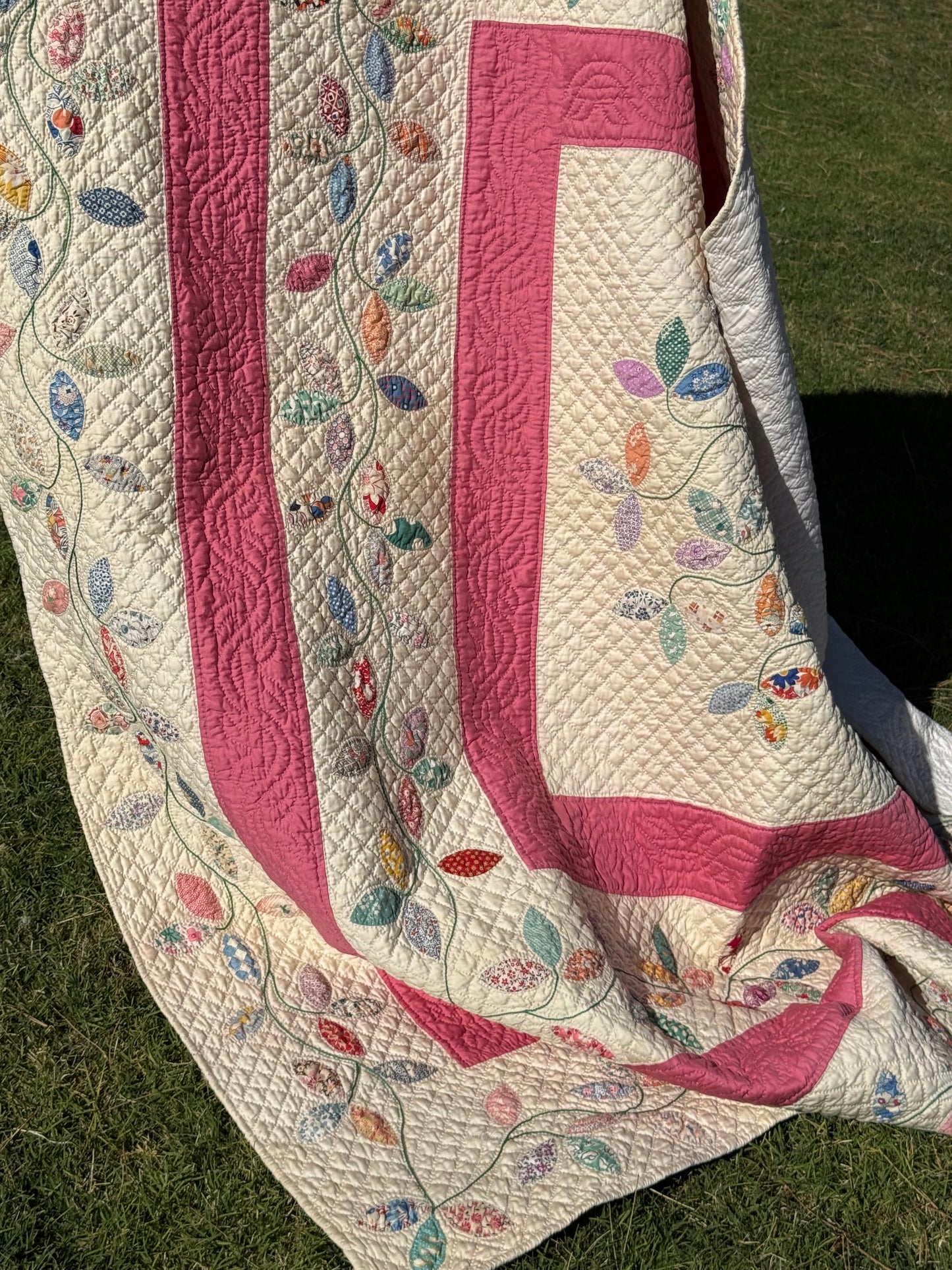 Autumn Leaves Appliqué Quilt