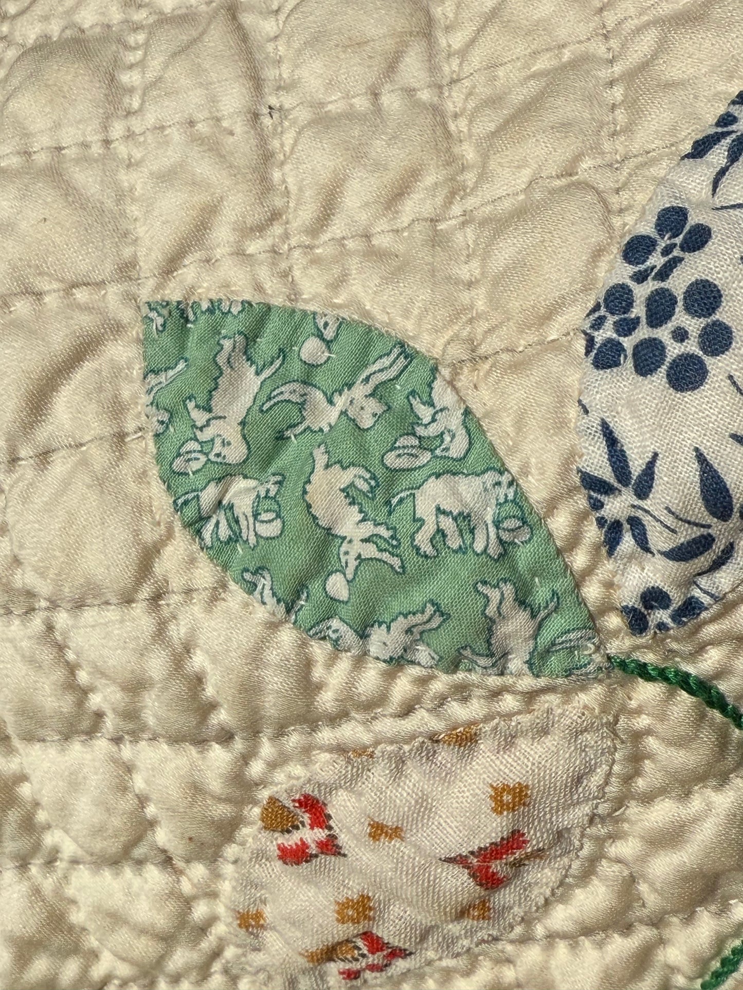 Autumn Leaves Appliqué Quilt