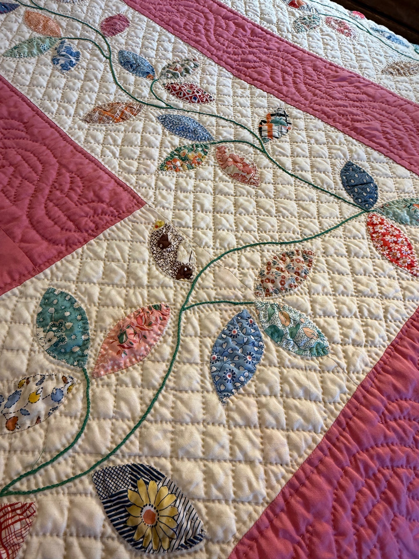Autumn Leaves Appliqué Quilt