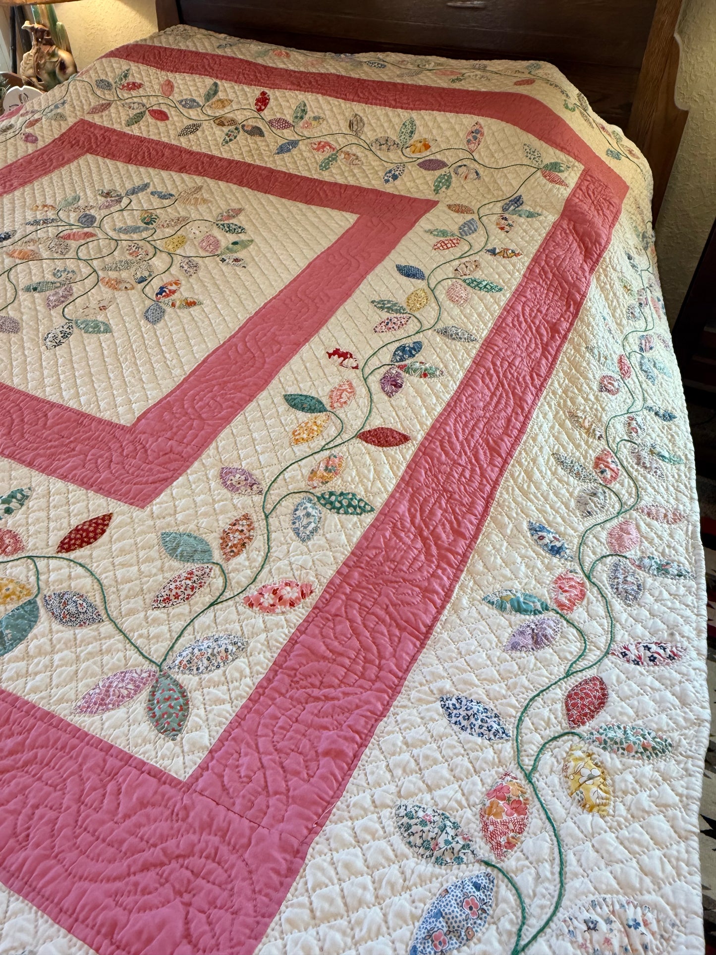 Autumn Leaves Appliqué Quilt