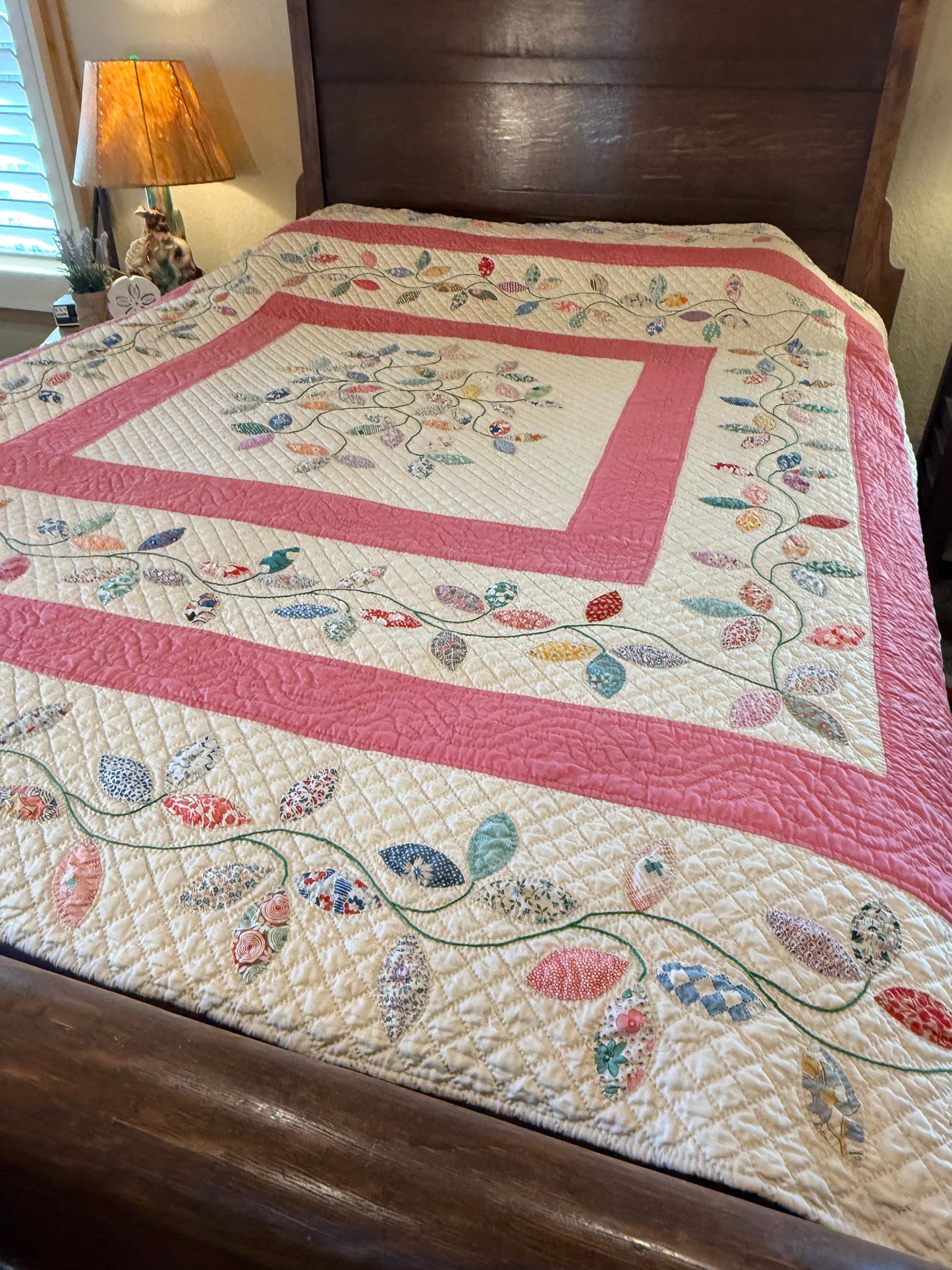 Autumn Leaves Appliqué Quilt