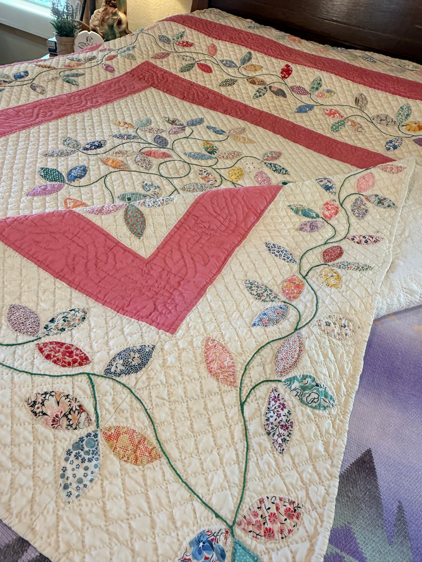 Autumn Leaves Appliqué Quilt