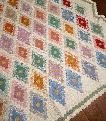Stunning Small Scale Field of Diamonds Quilt
