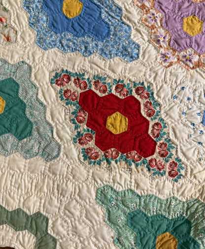 Stunning Small Scale Field of Diamonds Quilt
