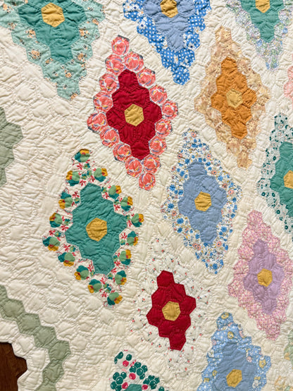 Stunning Small Scale Field of Diamonds Quilt
