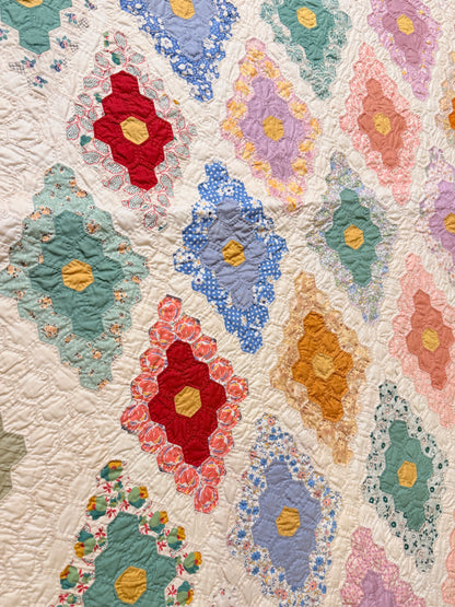 Stunning Small Scale Field of Diamonds Quilt