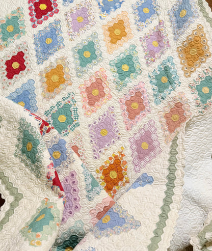 Stunning Small Scale Field of Diamonds Quilt