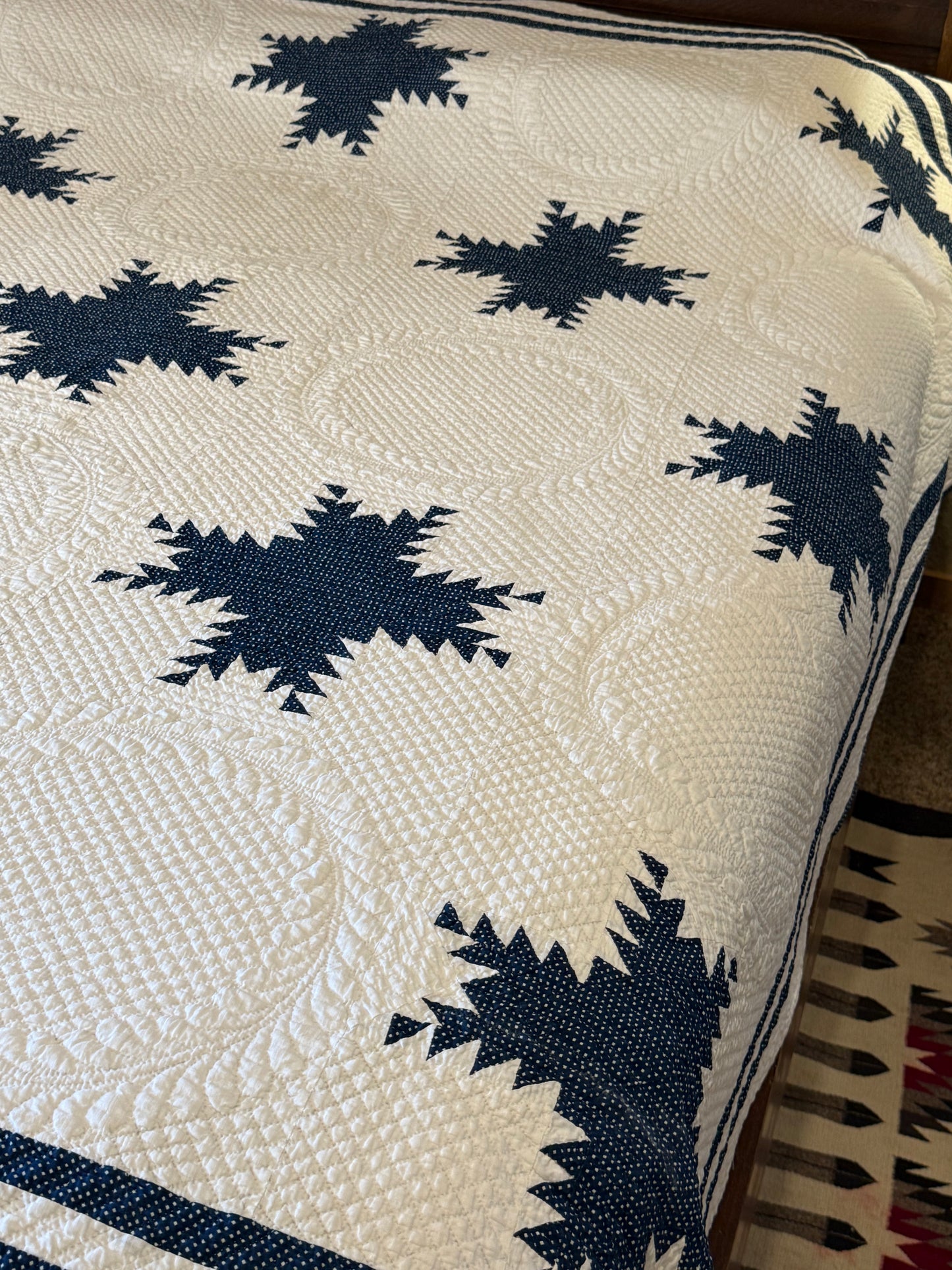 Exquisite Indigo Feathered Stars Quilt