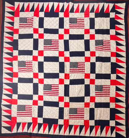 American Vintage Bicentennial Flag Quilt with Border