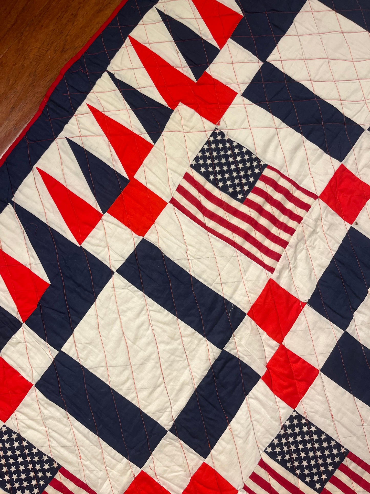 American Vintage Bicentennial Flag Quilt with Border