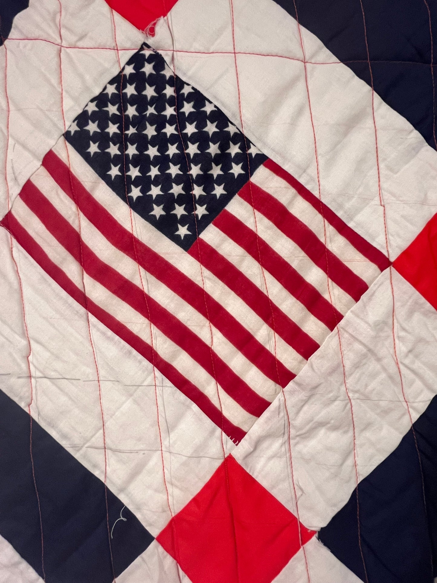 American Vintage Bicentennial Flag Quilt with Border