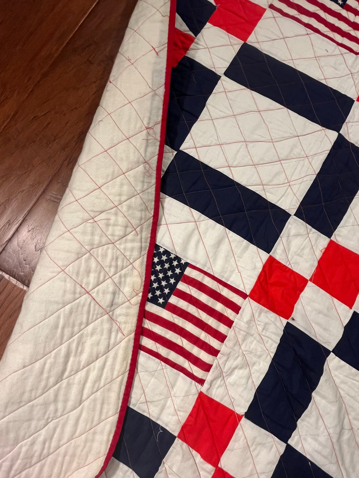 American Vintage Bicentennial Flag Quilt with Border