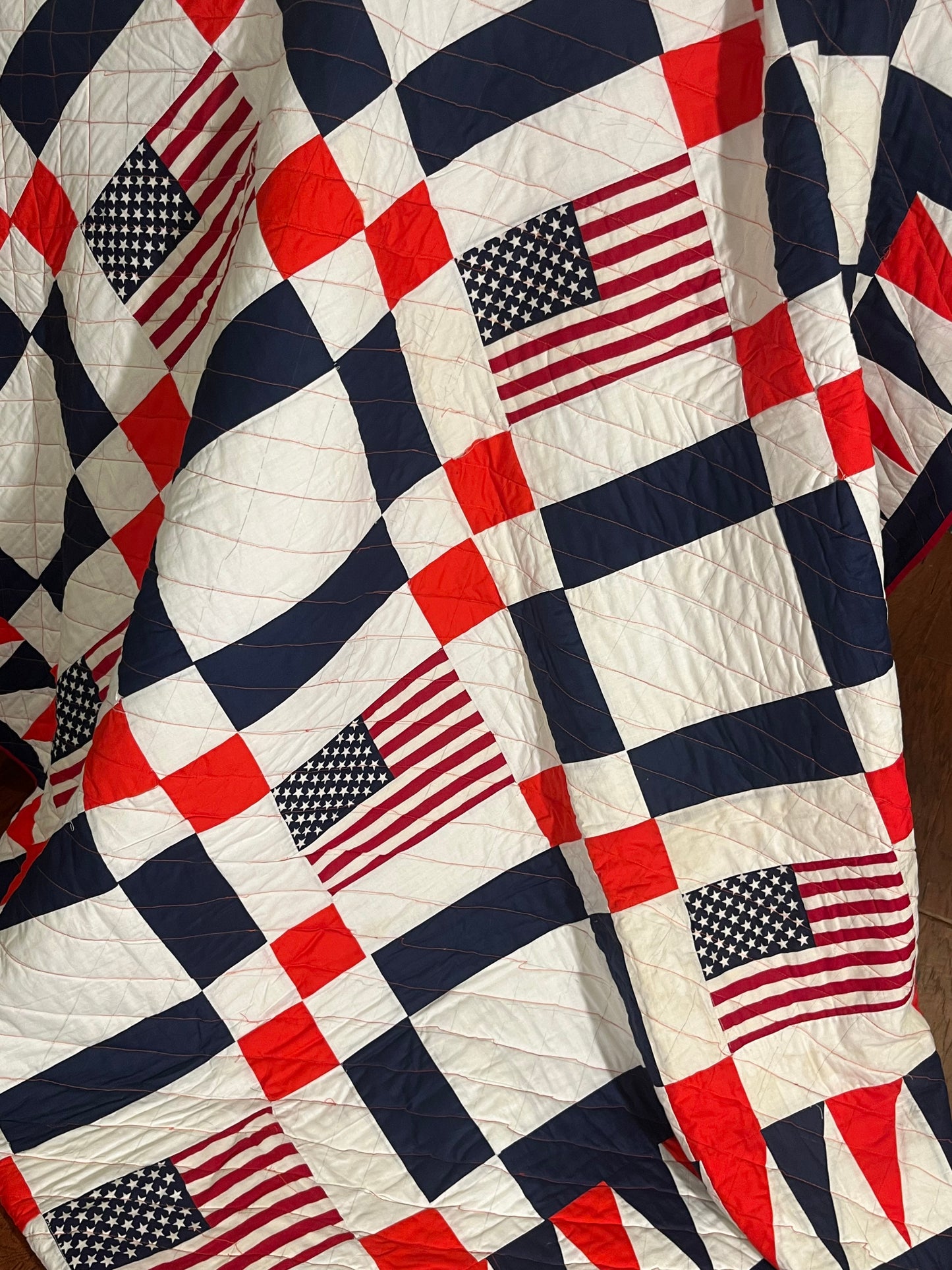 American Vintage Bicentennial Flag Quilt with Border