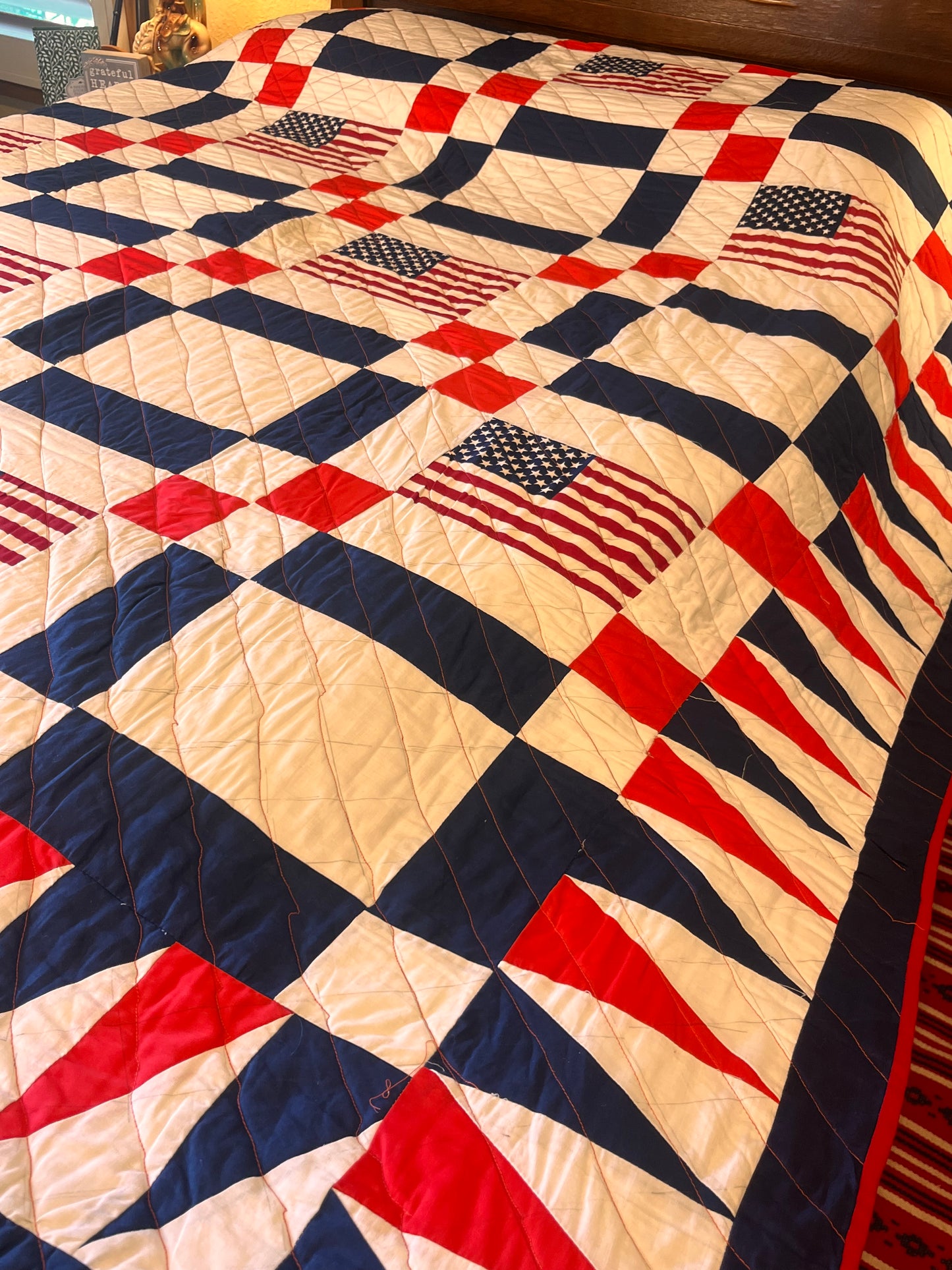 American Vintage Bicentennial Flag Quilt with Border