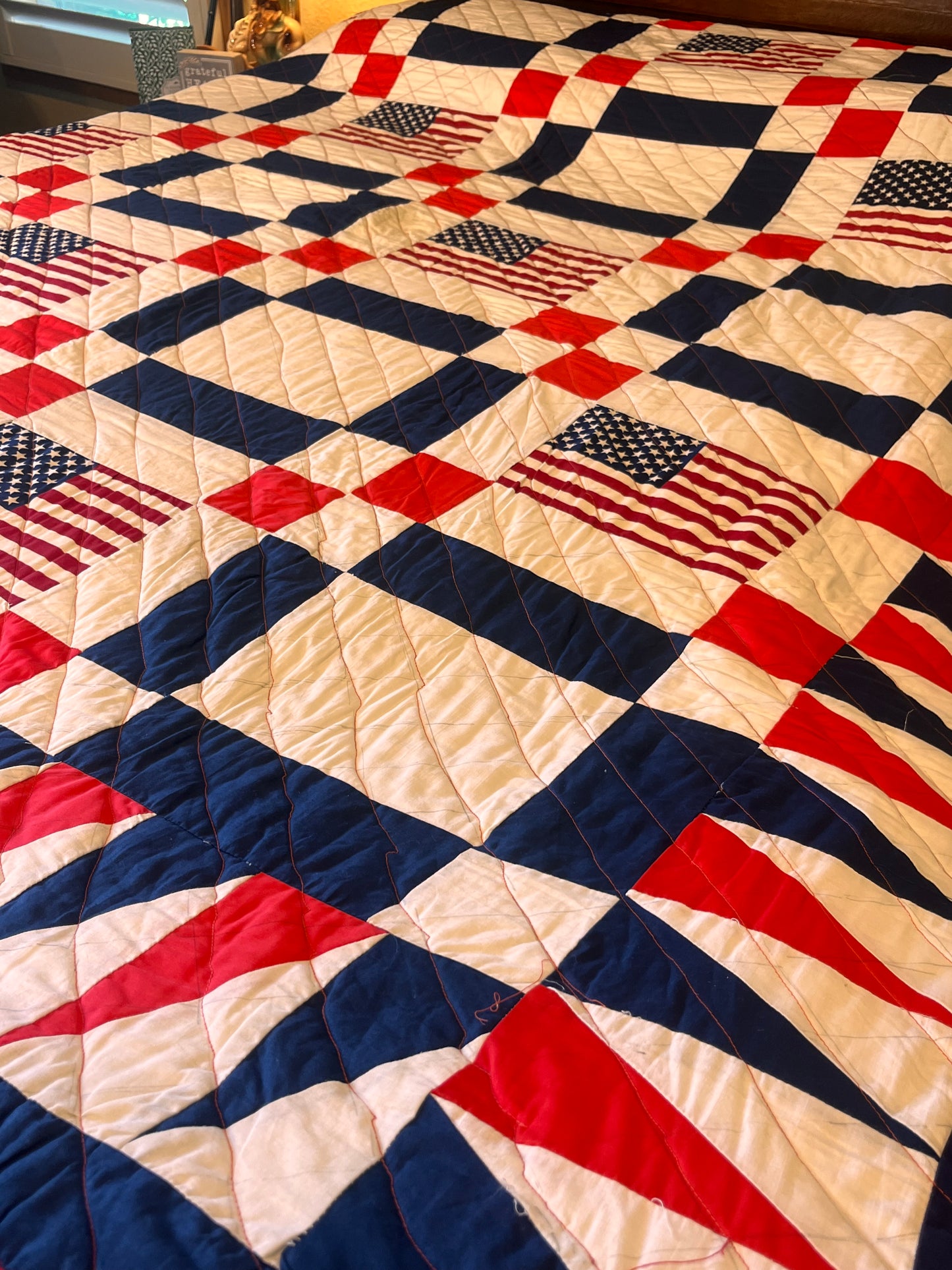 American Vintage Bicentennial Flag Quilt with Border