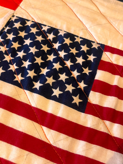 American Vintage Bicentennial Flag Quilt with Border