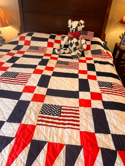 American Vintage Bicentennial Flag Quilt with Border