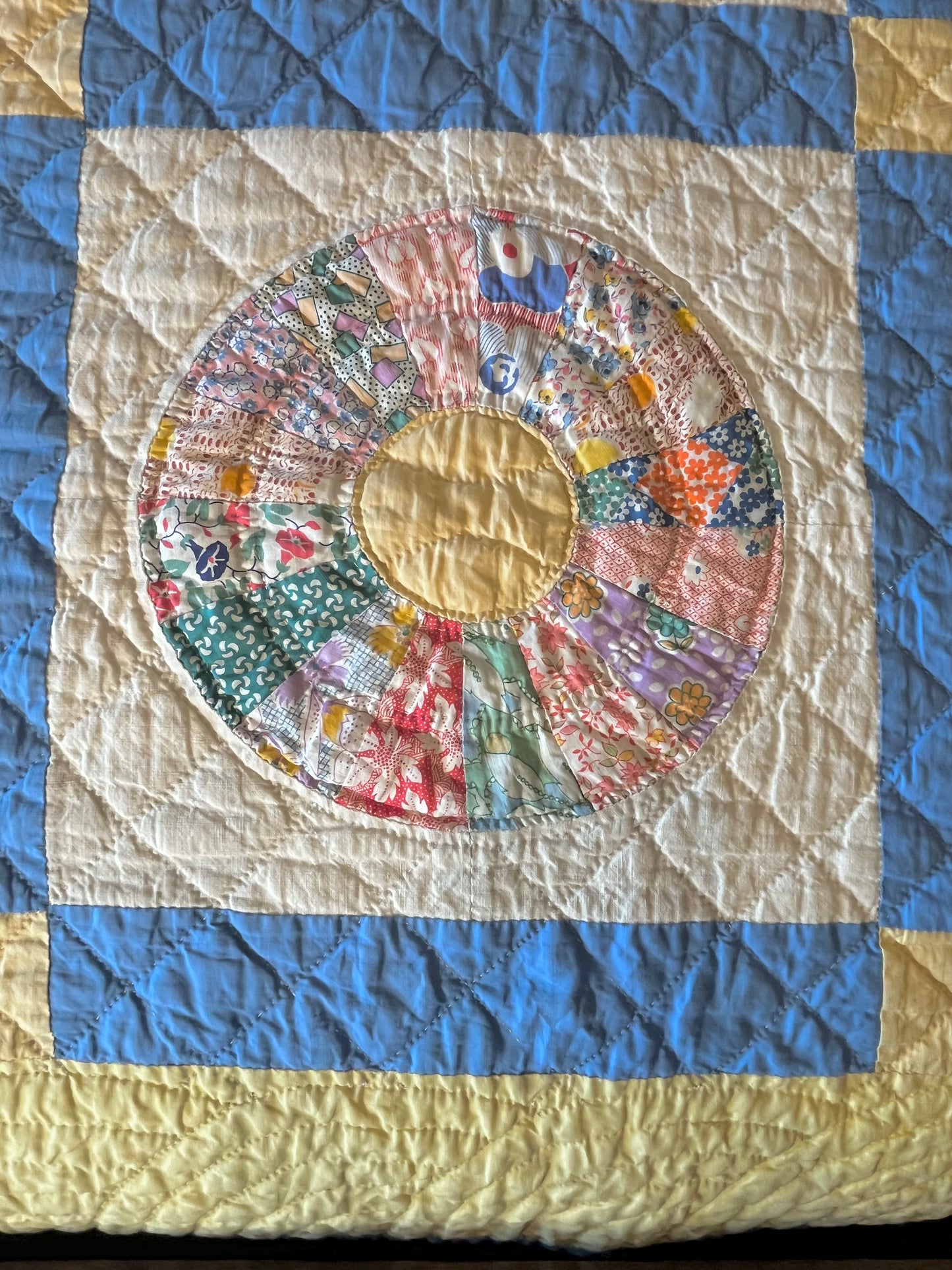 Wagon Wheel Colorful Quilt