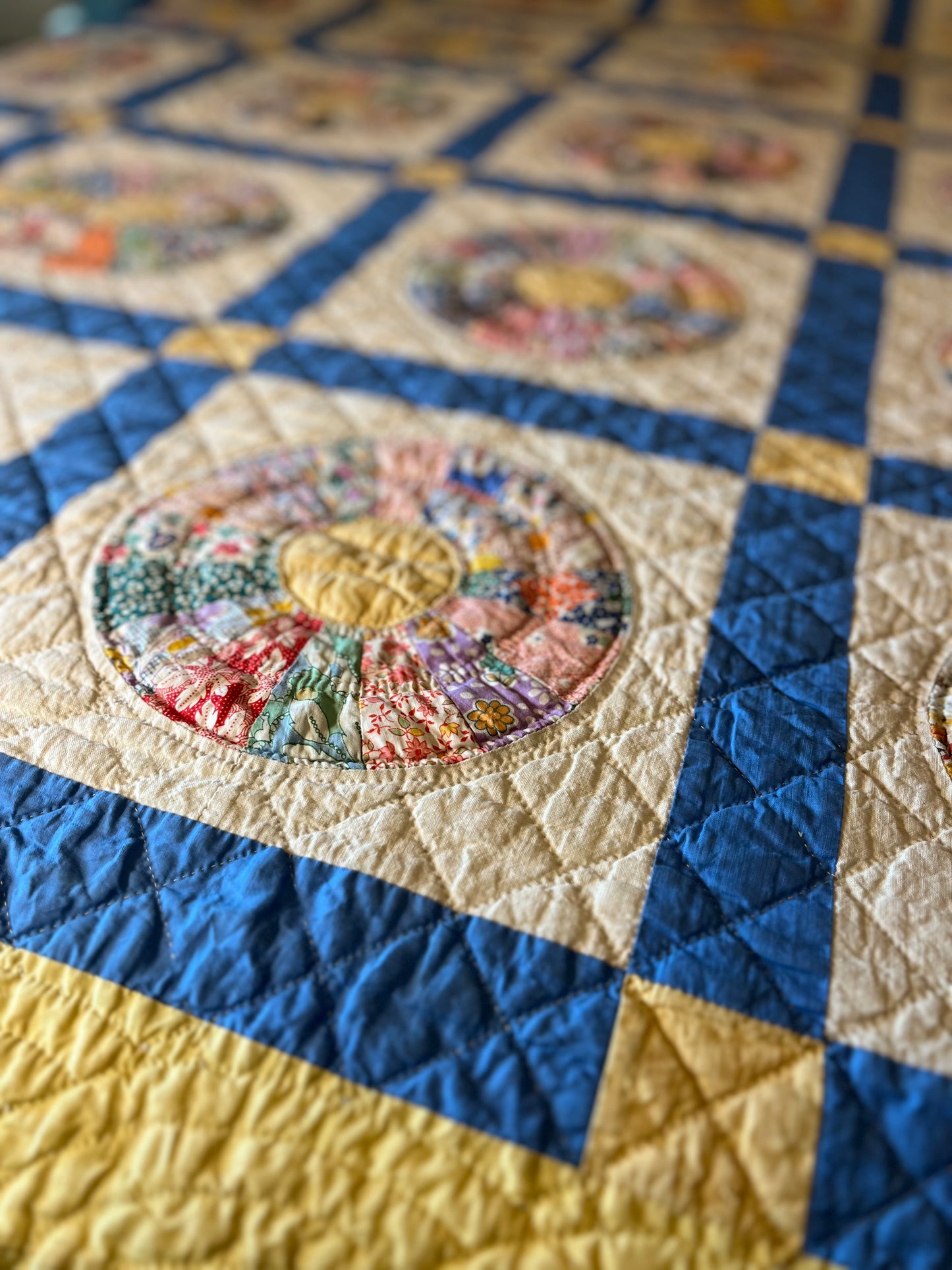 Wagon Wheel Colorful Quilt