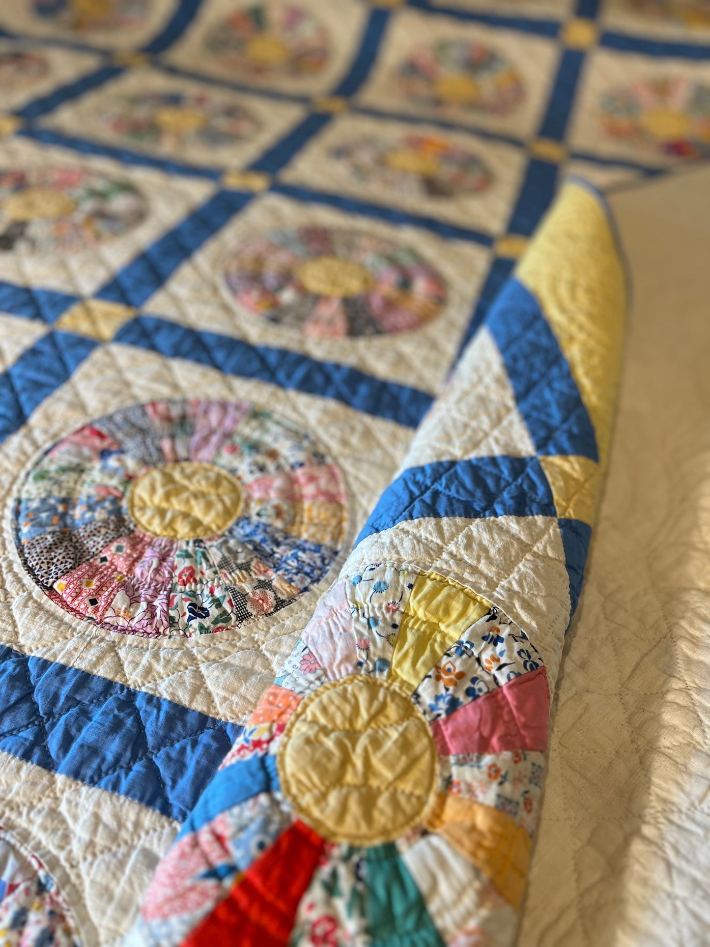 Wagon Wheel Colorful Quilt