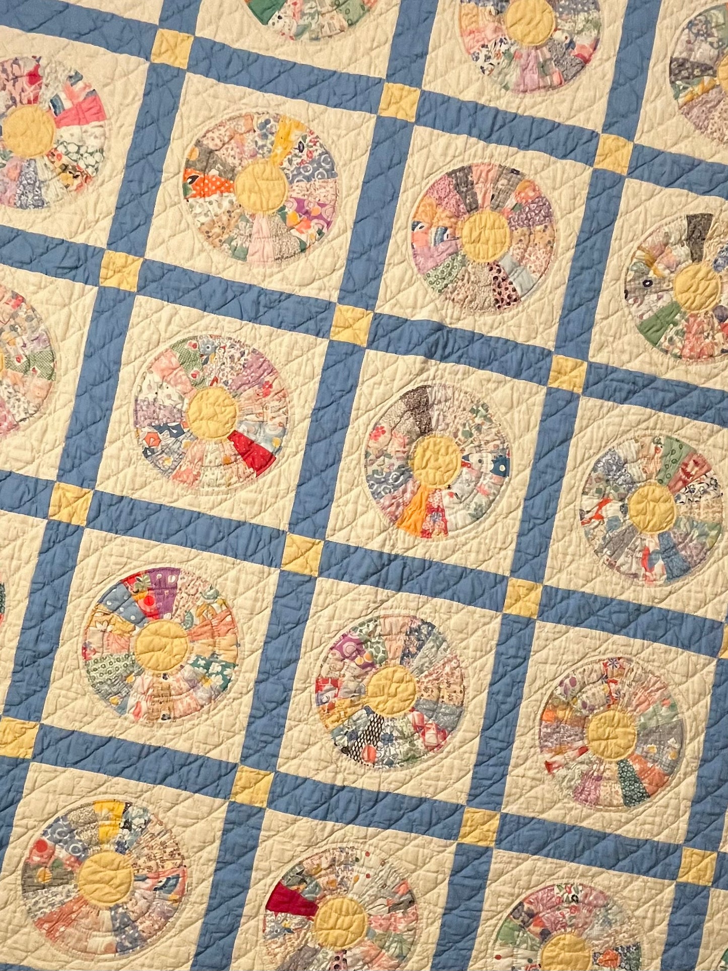 Wagon Wheel Colorful Quilt