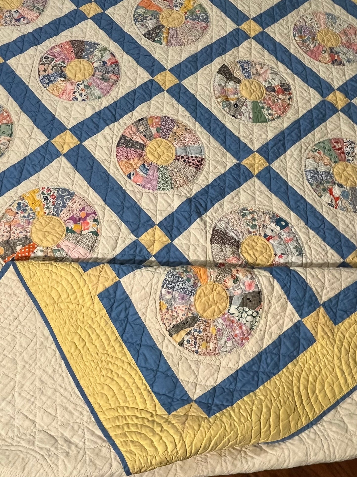 Wagon Wheel Colorful Quilt
