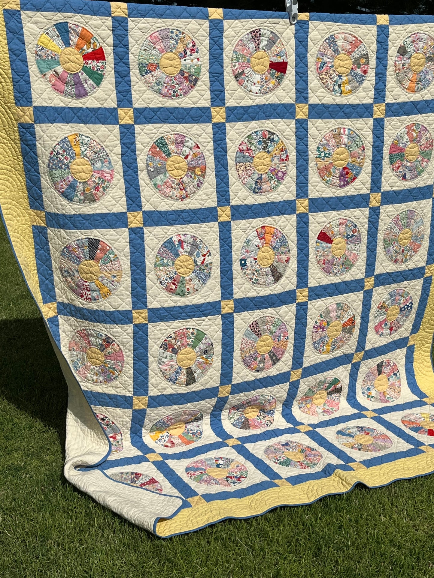 Wagon Wheel Colorful Quilt
