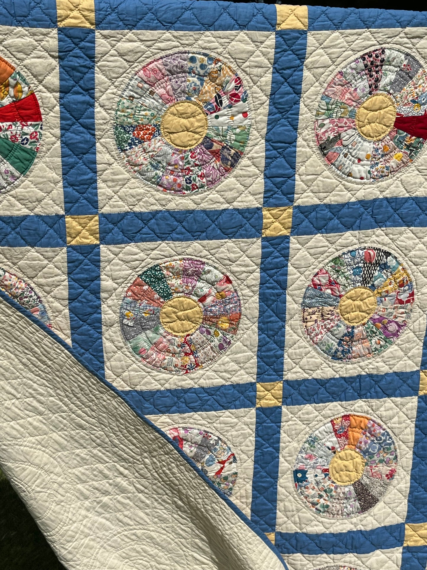 Wagon Wheel Colorful Quilt