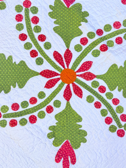 Oak-leaf and Berries Applique Quilt with Border