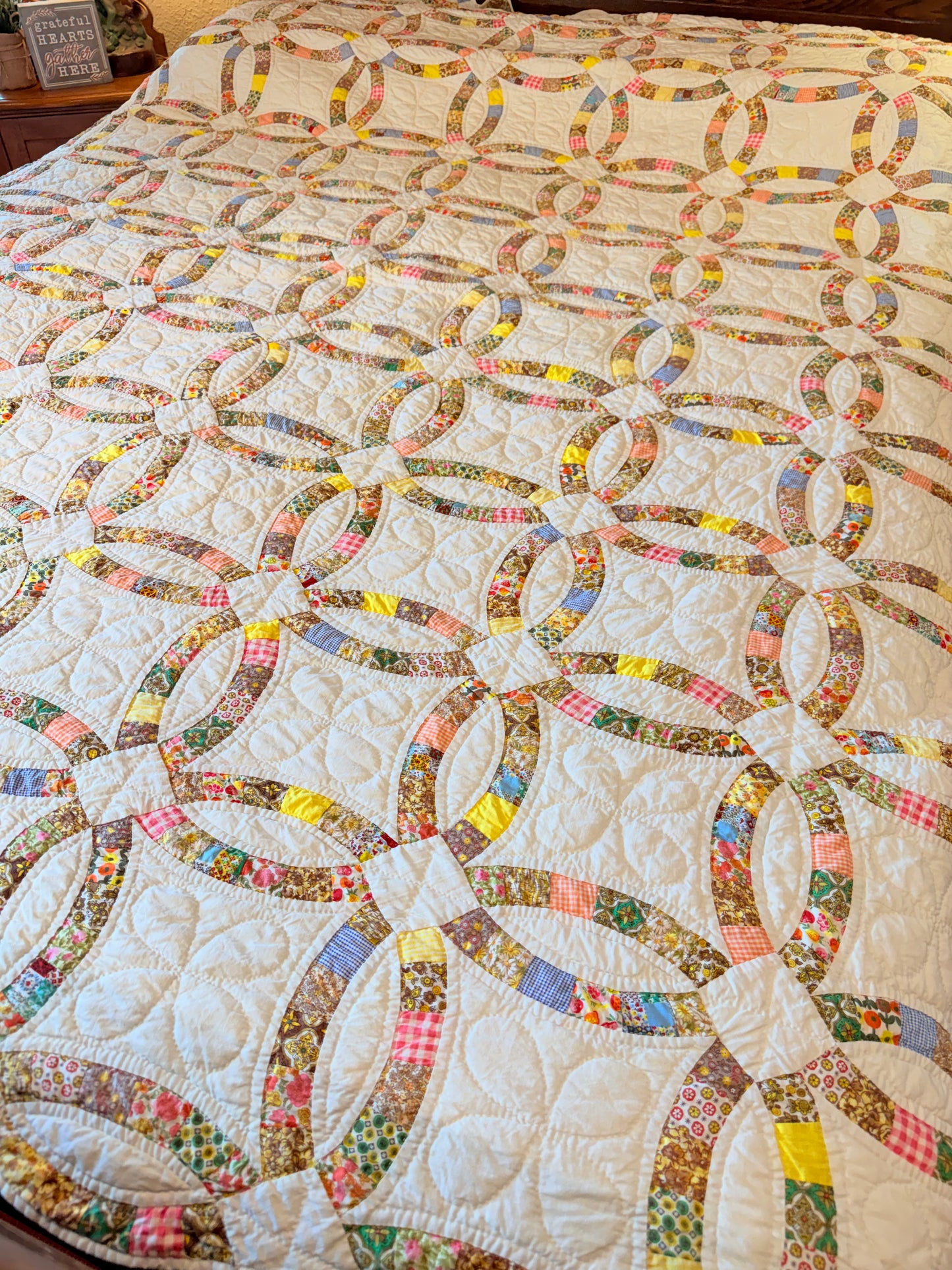 Small Scale Double Wedding Ring Quilt