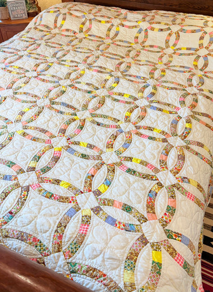 Small Scale Double Wedding Ring Quilt