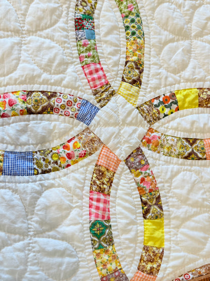 Small Scale Double Wedding Ring Quilt