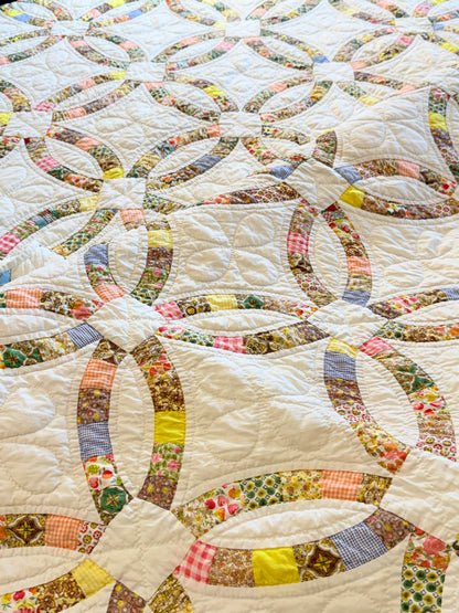 Small Scale Double Wedding Ring Quilt