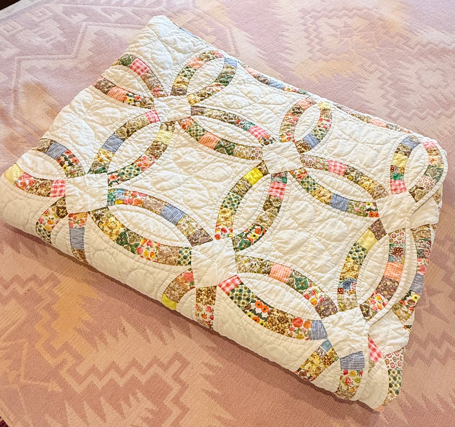 Small Scale Double Wedding Ring Quilt