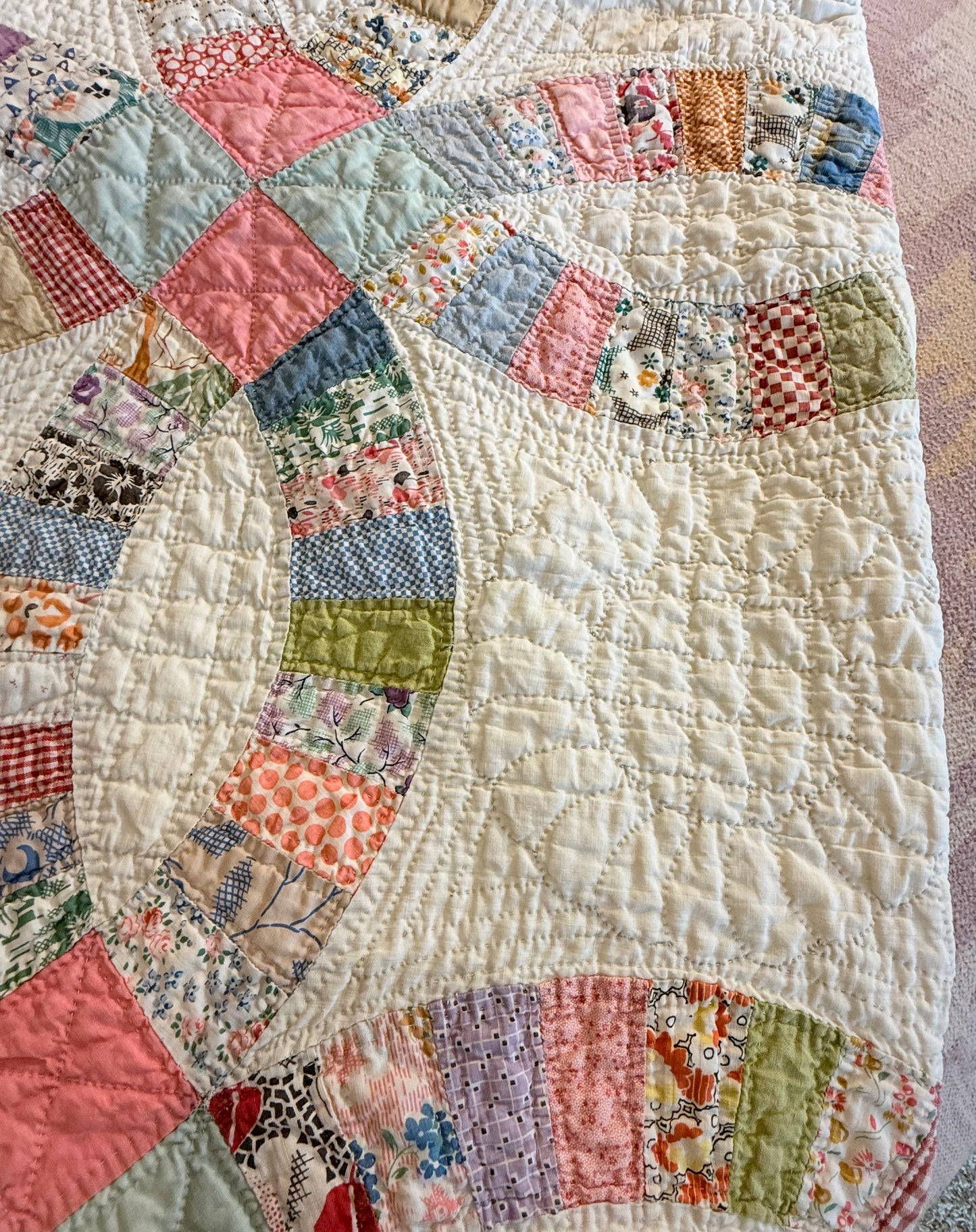 Detailed Double Wedding Ring Quilt