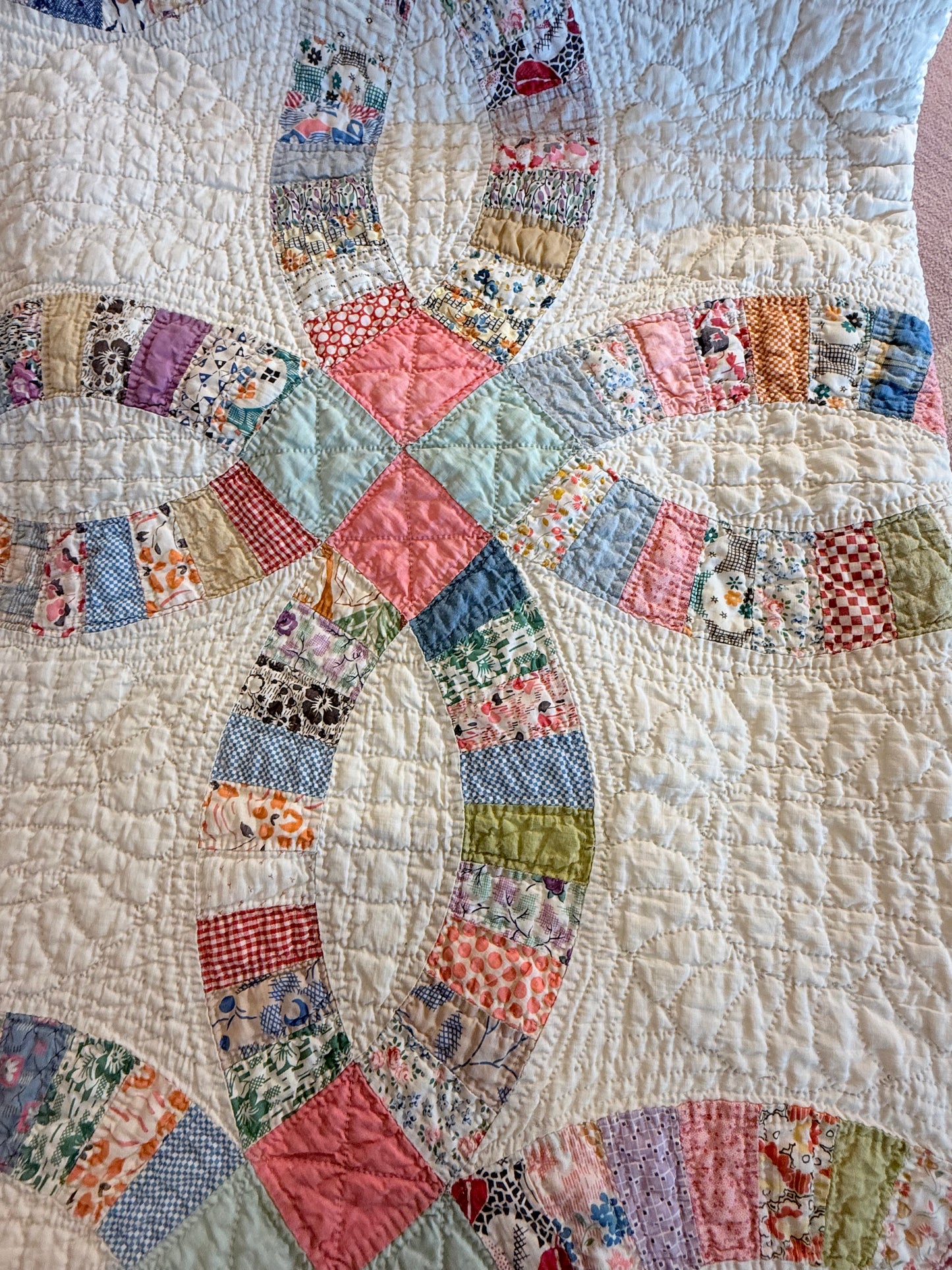 Detailed Double Wedding Ring Quilt