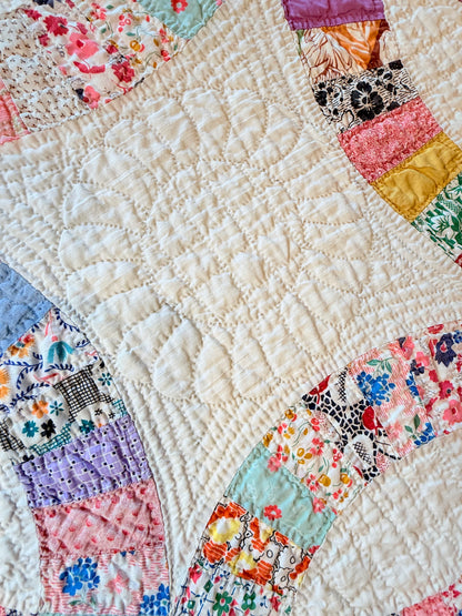 Detailed Double Wedding Ring Quilt