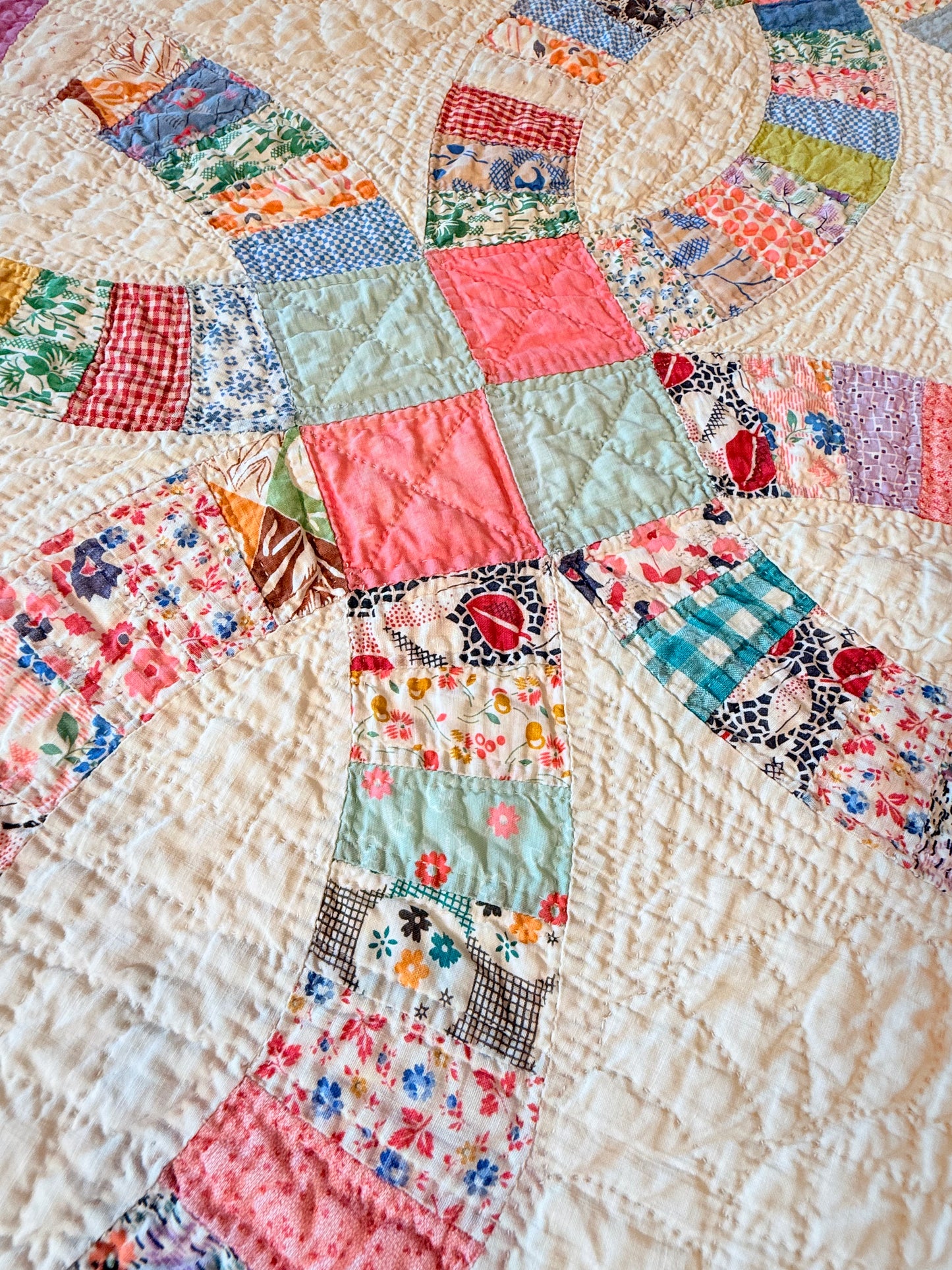 Detailed Double Wedding Ring Quilt