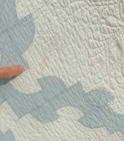 Comfy Drunkards Path Blue White Quilt