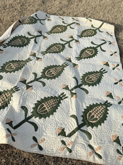 Early Pineapple Appliqué Quilt