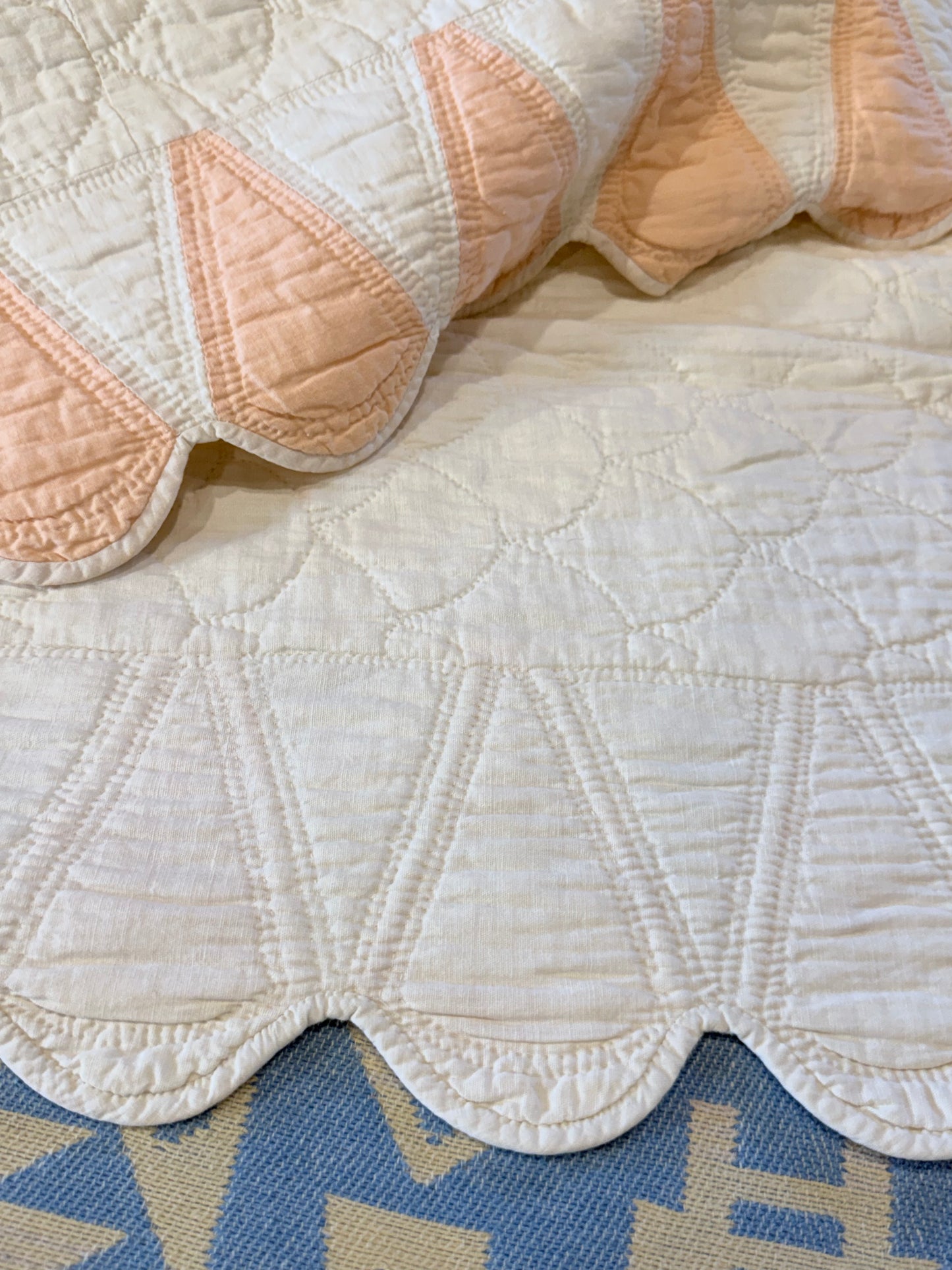 Detailed Lone Star Quilt with Border