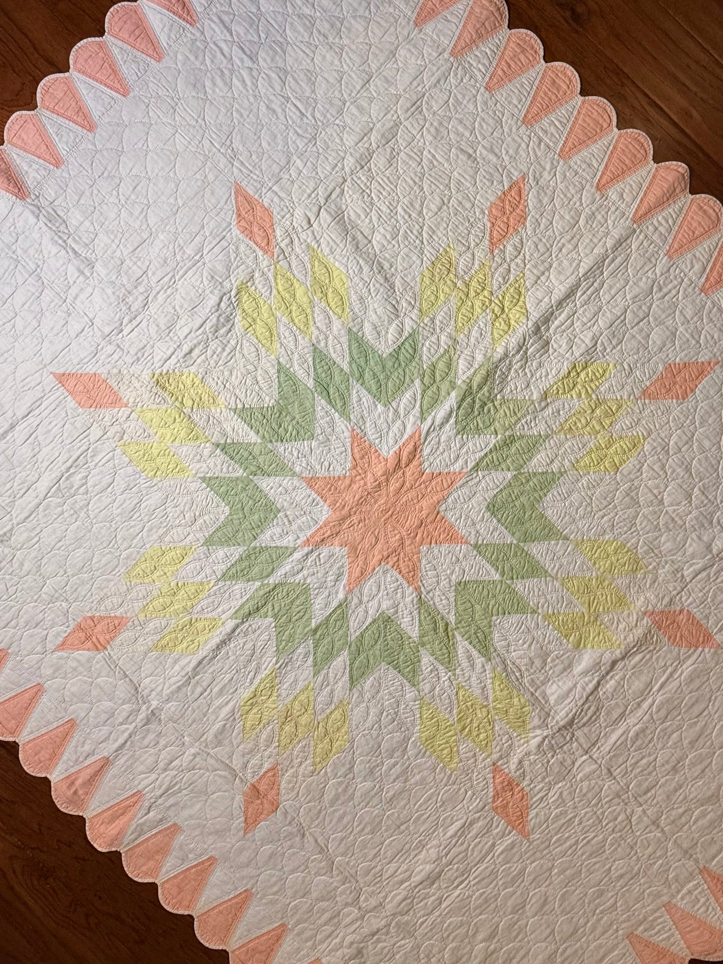Detailed Lone Star Quilt with Border