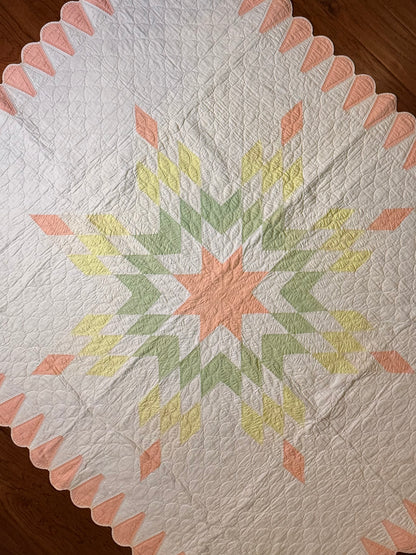 Detailed Lone Star Quilt with Border