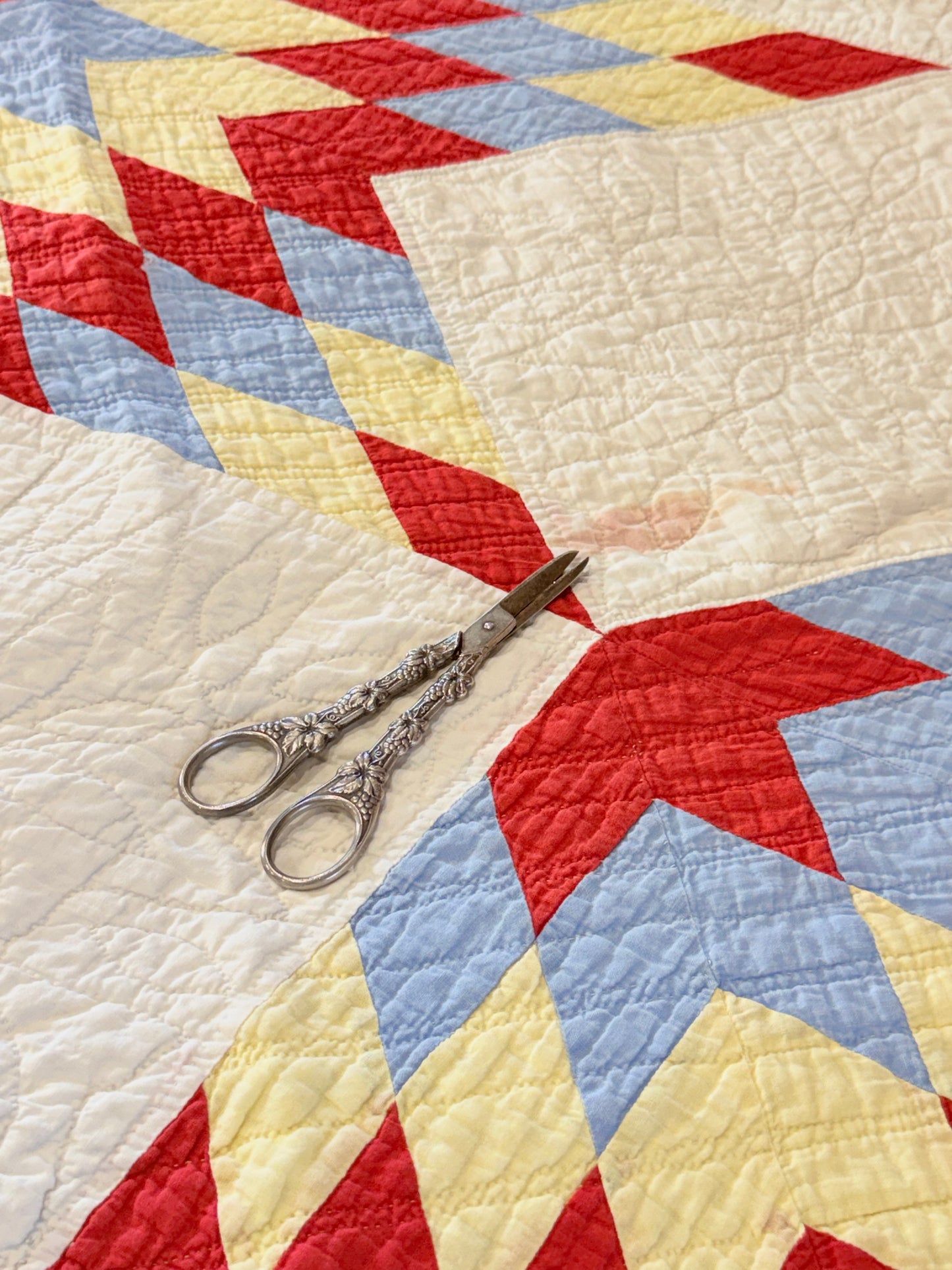Broken Star Quilt in Solids